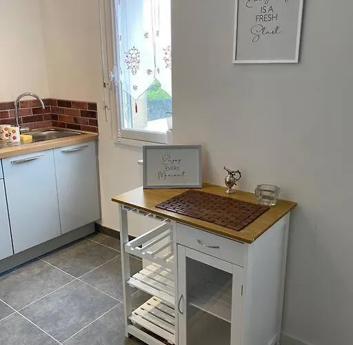 Lumineux De 35m2 Au Coeur De * Solesmes (Sarthe)